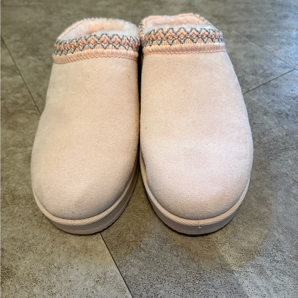 SHEIN Soft Pink Women's Slippers